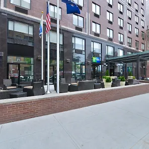 Отель Express Manhattan Midtown West By Ihg, Нью-Йорк