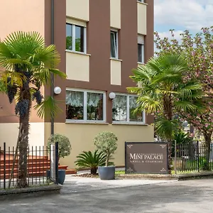 Mini Palace - 4*, Molinella Italia