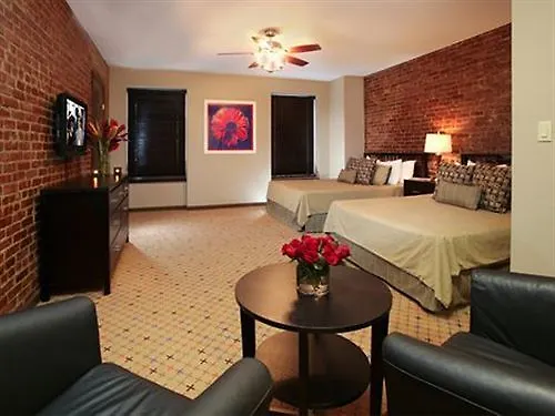 Royal Park Hotel New York Hostel