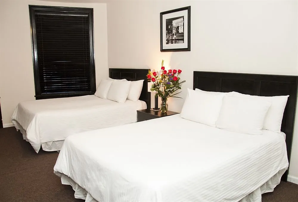 Royal Park Hotel New York Hostel