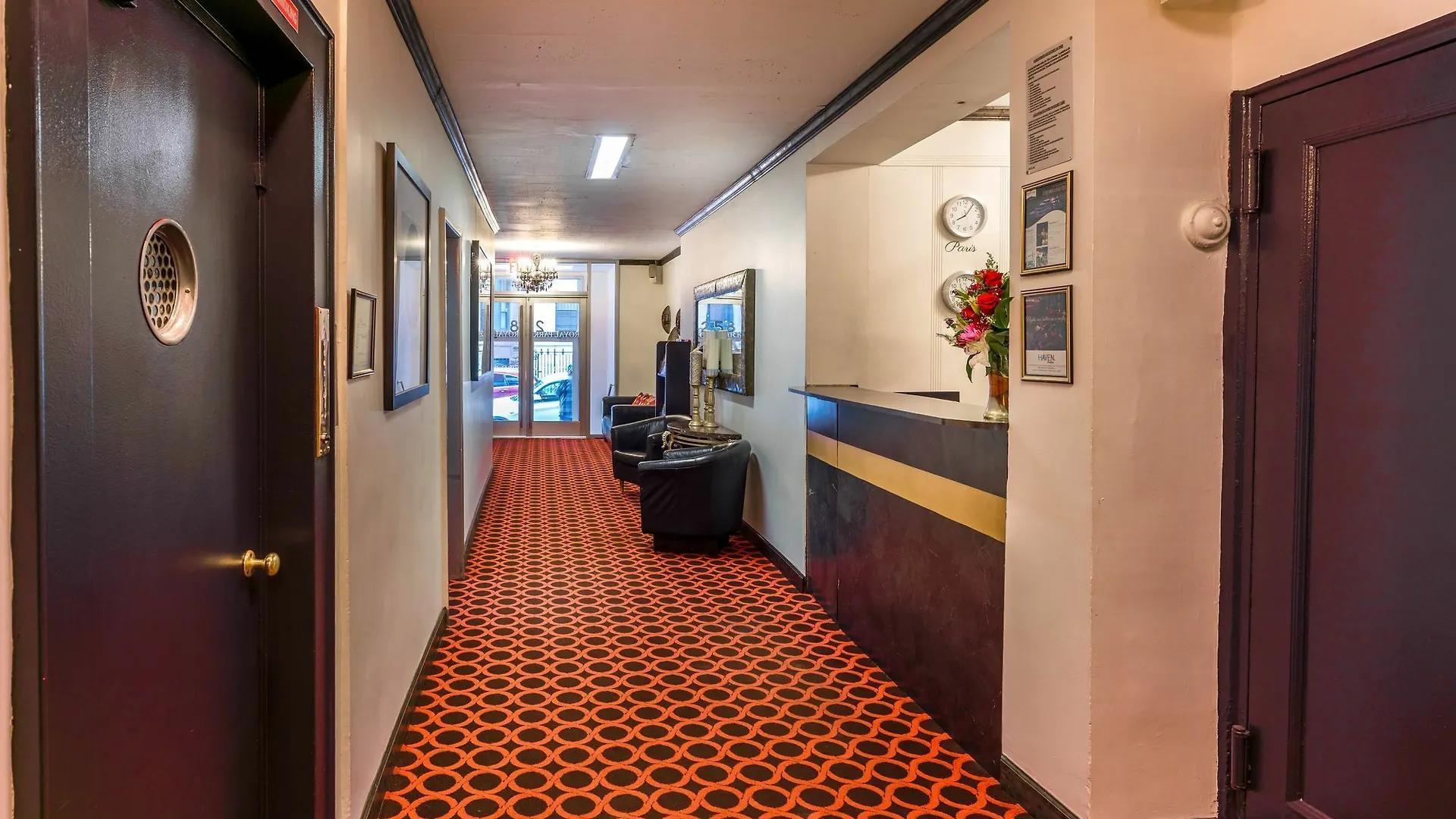 Royal Park Hotel New York Hostel